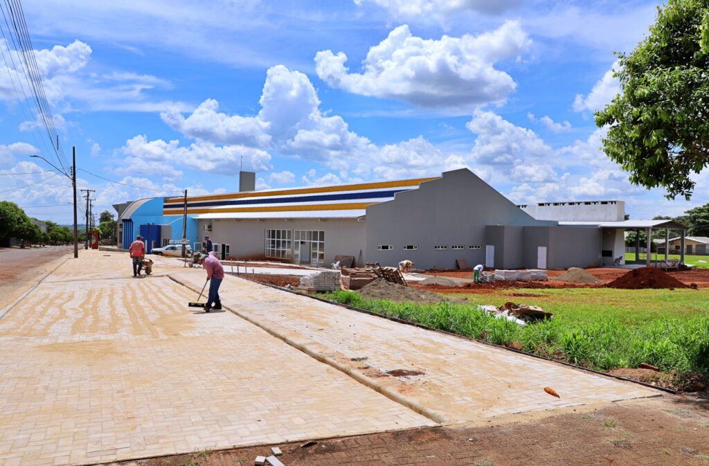 #MELHORIAS  Obras de ampliação e reforma do Centro de Eventos estão em fase de conclusão A Administração Municipal de Itaipulândia está coordenando as