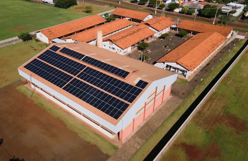 🌞 Instalação de Placas Fotovoltaicas em Santa Terezinha de Itaipu: Economia Sustentável!