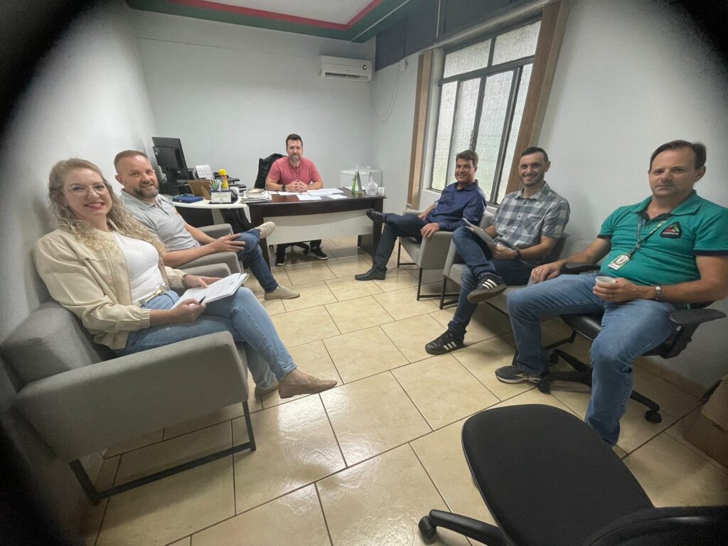 2º Pedal Desafio Expo Rondon vai integrar a programação de aniversário do município

Durante reunião realizada na tarde desta quarta-feira (24), entre