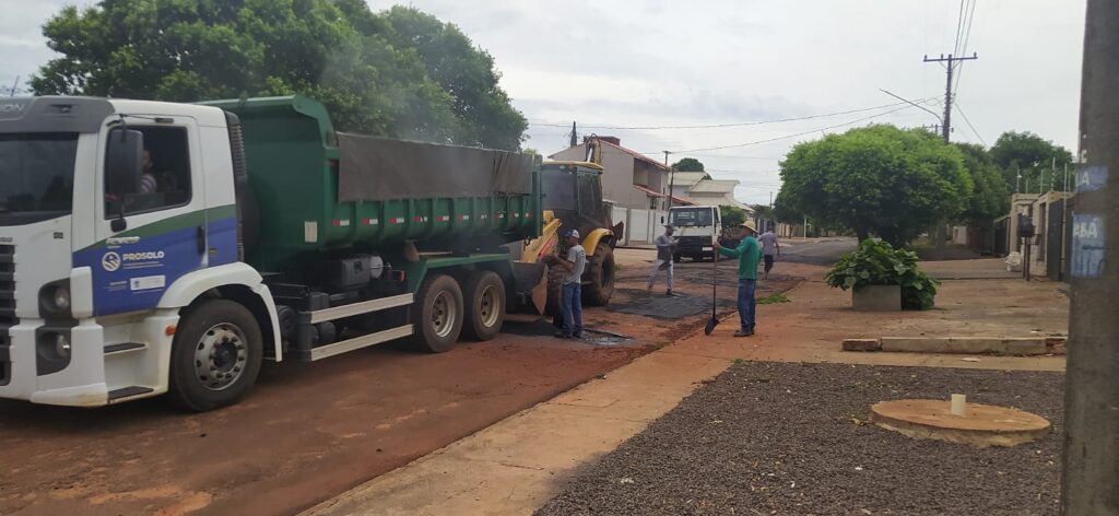Infraestrutura conclui recuperação asfáltica no Copagril e segue para o São Jorge e Fleck
#Semcos  

A Secretaria Municipal de Infraestrutura concluiu