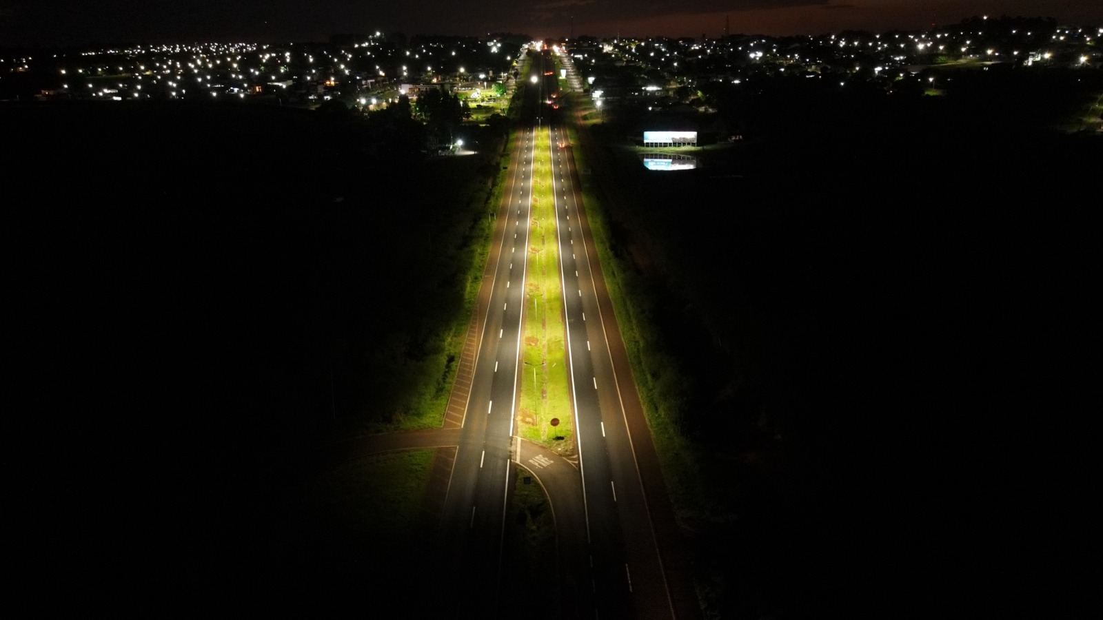 Implantação da Iluminação Pública na BR-277 em Santa Terezinha de Itaipu: Segurança e Desenvolvimento em Foco