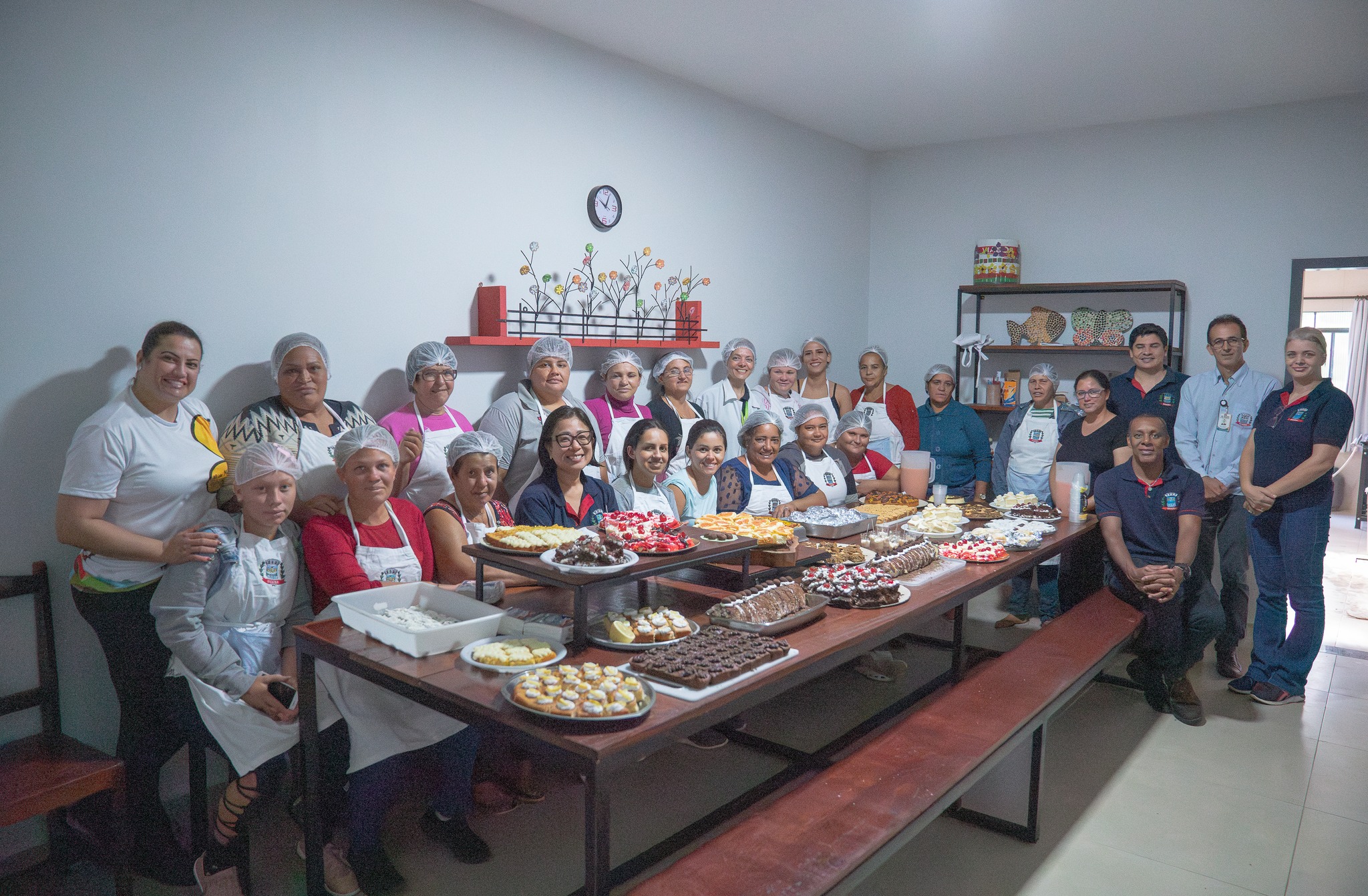 Oficina de Confeitaria Básica em Guaíra: famílias aprendem novas técnicas 🍰👩‍🍳