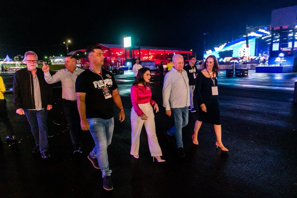 Confira como foi a abertura oficial da FESPOP que contou com a presença de autoridades.
 .
 De 9 a 12 de Maio no Parque de Exposição e Eventos!
 .
 FE