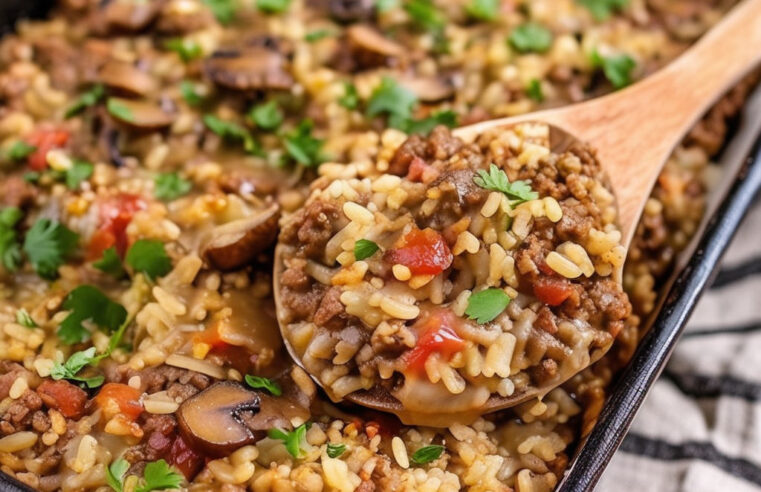 Arroz de Forno com Carne Moída 🍚 | Receita Prática e Saborosa