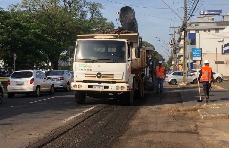 Revitalização da Av. JK em Foz do Iguaçu: Fique Atento aos Desvios e Novidades 🚧🛣️