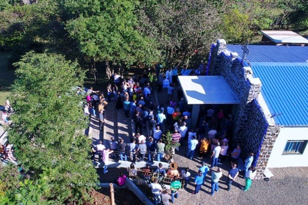 #DESTINODEFÉ Turismo Religioso do Paraná conta com mais um local de peregrinação: Santuário do Divino Pai Eterno em Itaipulândia

14 de junho de 2024.