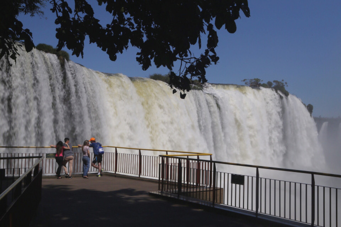 Cataratas do Iguaçu: Descubra Por Que São o Principal Atrativo da América do Sul 🌍✨