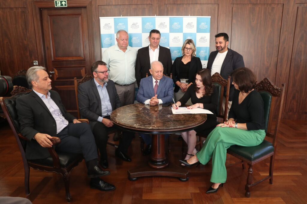 Santa Terezinha de Itaipu Anuncia Importantes Investimentos em Creches e Abastecimento de Agua