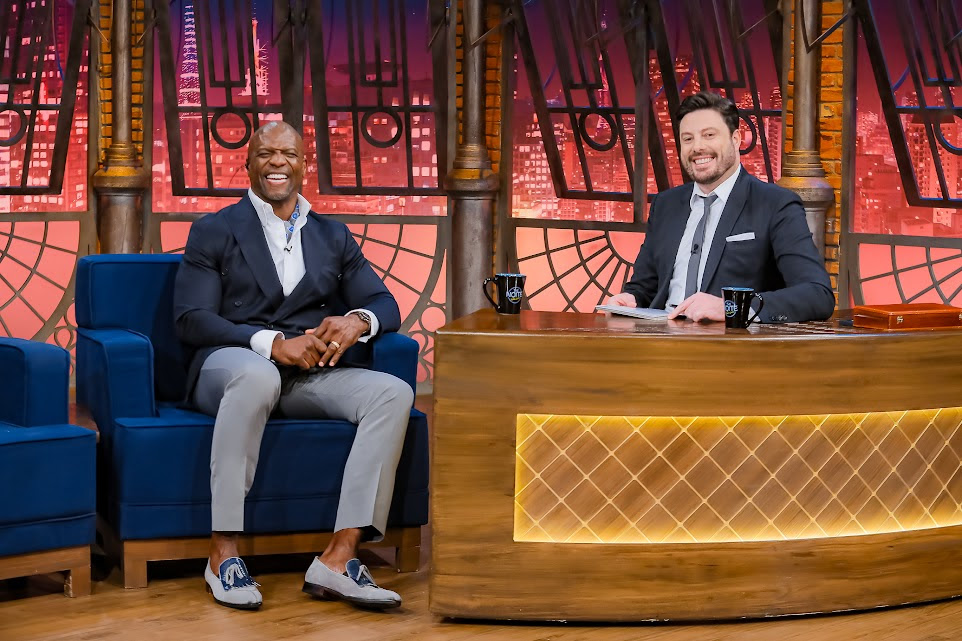 Terry Crews Revela Planos de Negócio no Brasil e Se Emociona no The Noite 🌟🇧🇷