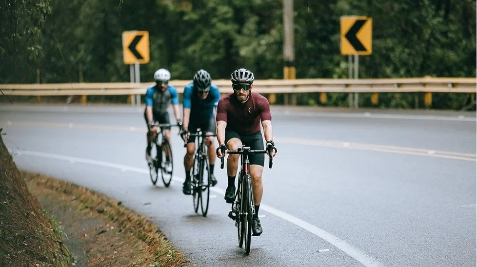 Atleta Brasileiro se Prepara para Quebrar Recorde Mundial em Ultra Triathlon na Itália 🌍🏅