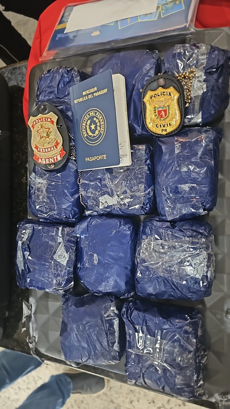 Polícia Civil e Polícia Federal Desvendam Tráfico Internacional de Drogas e Apreendem Quase 3 kg de Cocaína em Foz do Iguaçu