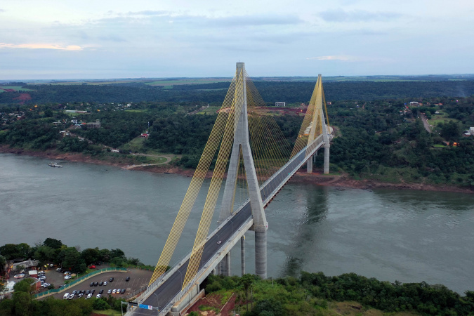 Ponte da Integração Brasil-Paraguai Vence Troféu PAINEL 2024 na Categoria Empreendimento Público 🏆🌉