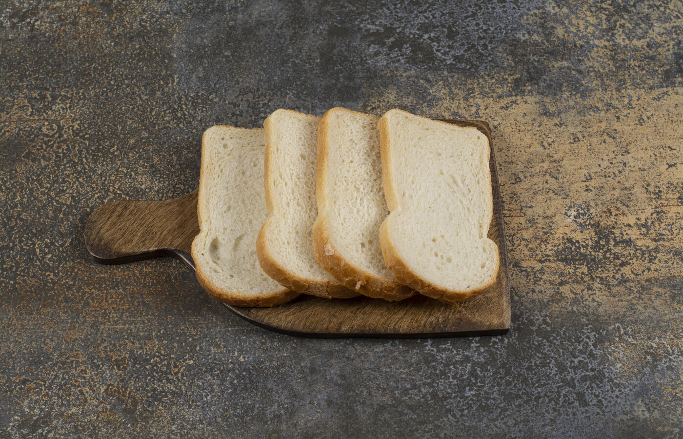 Pães de Forma com Teor Alcoólico? Descubra Marcas e Impactos na Saúde! 🍞🍷