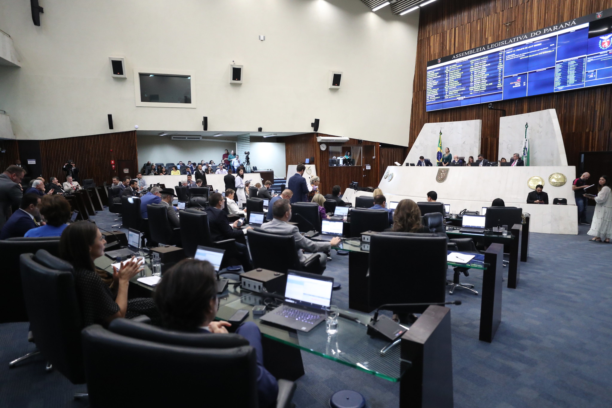 🚨 Privatização da Ferroeste: Oposição Denuncia Falta de Transparência e Debate Urgente na Alep!