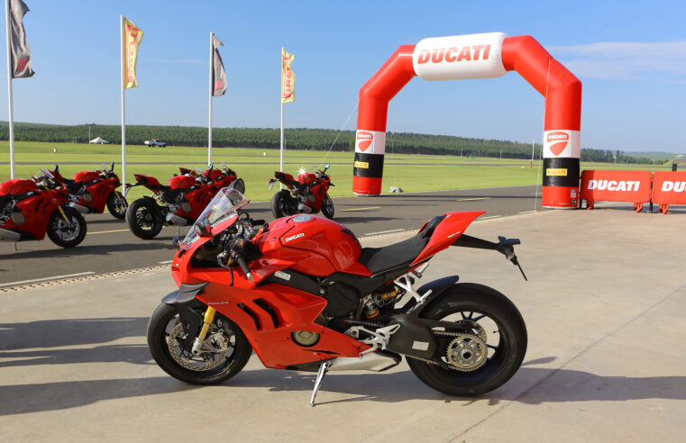 🚀 Inscrições Abertas para o Ducati Riding Academy 2024: Garanta Sua Vaga no DRE Road e DRE Racetrack! 🏍️