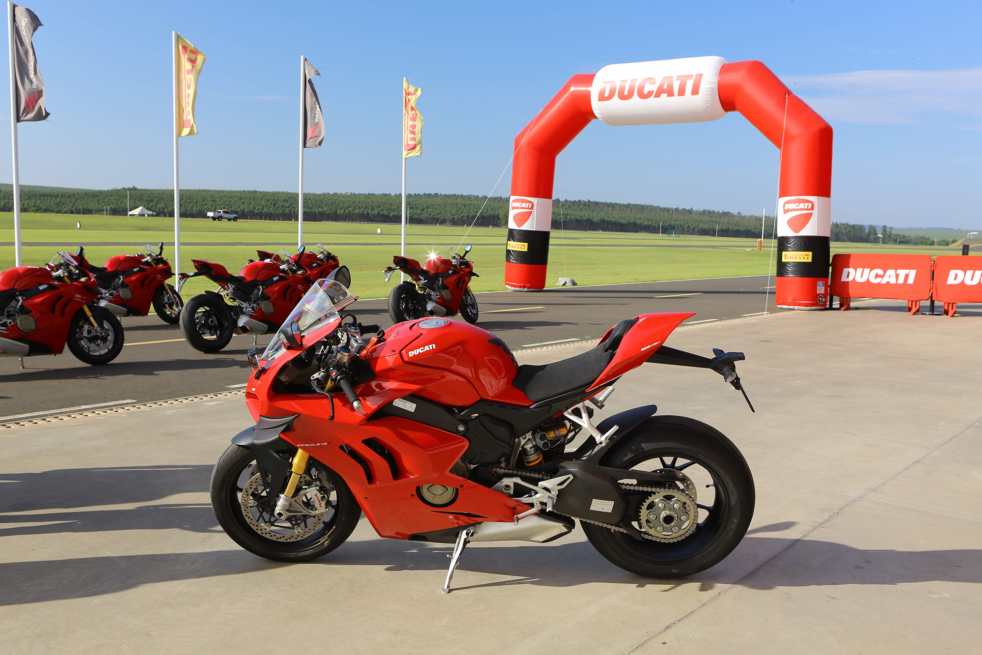 🚀 Inscrições Abertas para o Ducati Riding Academy 2024: Garanta Sua Vaga no DRE Road e DRE Racetrack! 🏍️