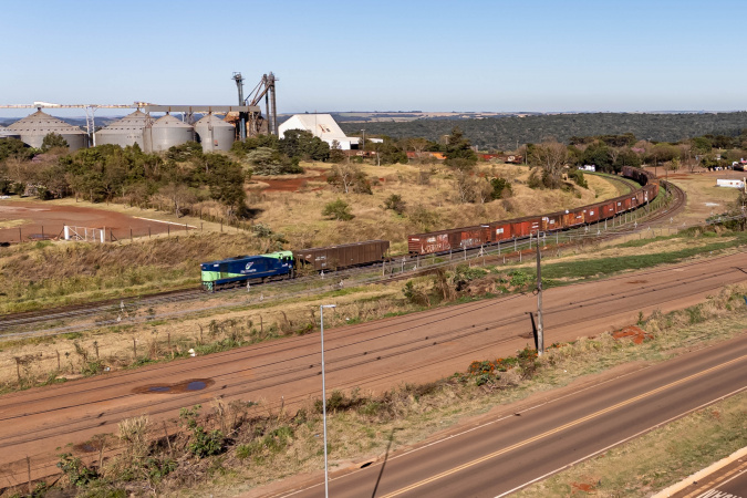 Desestatização da Ferroeste: Novas Regras e Oportunidades para o Paraná! 🚂📈