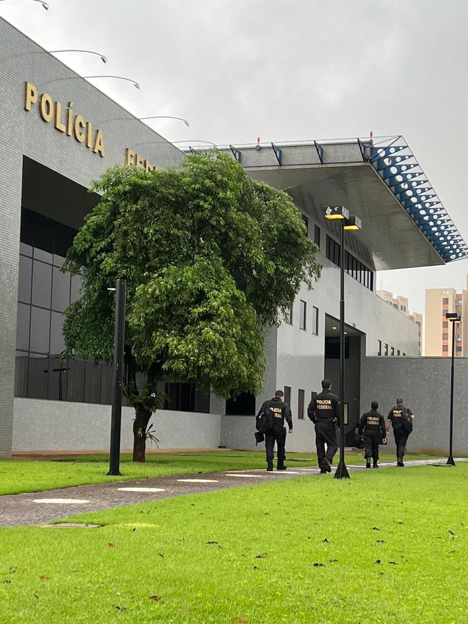 🚨 Operação Remessa em Foz do Iguaçu: Combate às Moedas Falsas e Prisões de Suspeitos! 💰👮‍♂️