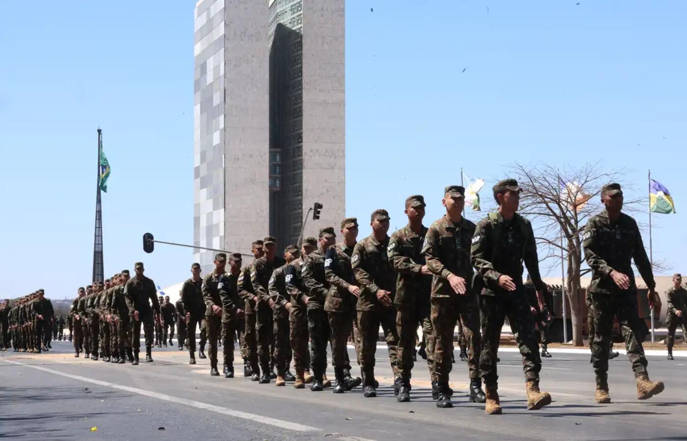 Feriado de Independência: Saiba Como o Dia 7 Impacta Seus Direitos Trabalhistas e o Comércio