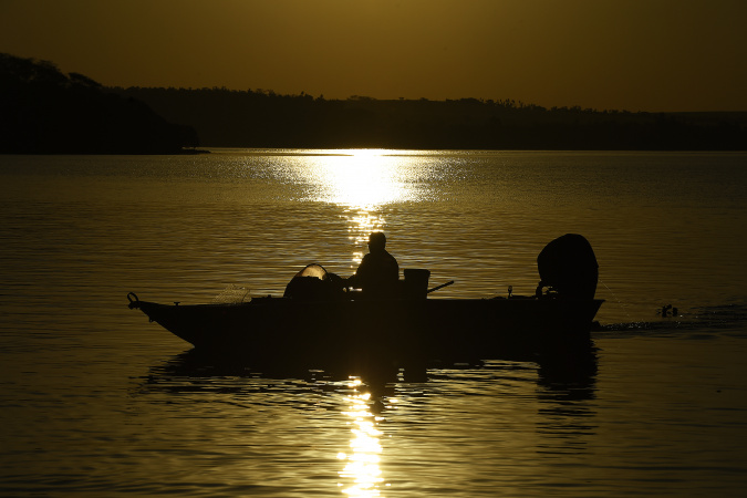 Pesca Proibida no Paraná: Nova Portaria Restritiva Entra em Vigor! 🐟⚠️