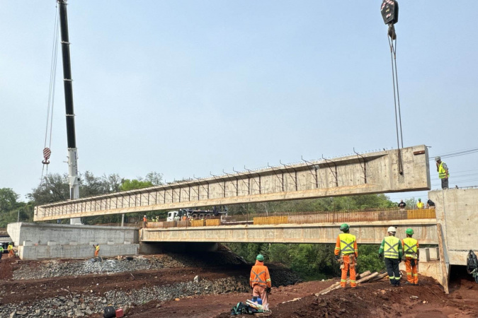 Interdição na BR-469 em Foz do Iguaçu: Pare-e-Siga em Nova Ponte – Trânsito Liberado na Maior Parte!