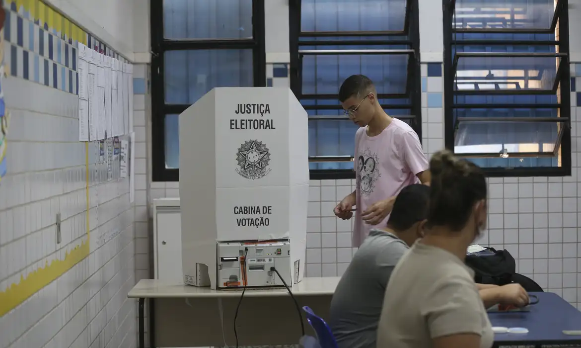 🚀 Jovens Votantes Crescem 78% em 2024! O Que Isso Significa Para as Eleições?