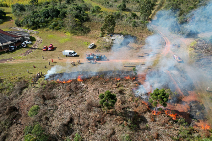 Paraná Proíbe Queima Controlada por 90 Dias: Medida Urgente Contra Incêndios e Seca! 🔥🚫