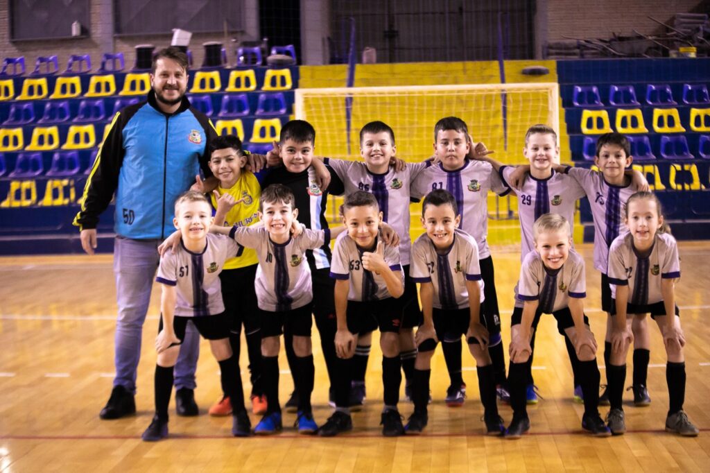 Equipes de base de Pato Bragado avançam e estão na semifinal da 5ª Copa Amizade

As equipes sub-09 e sub-11 de Pato Bragado e Quatro Pontes se enfrent