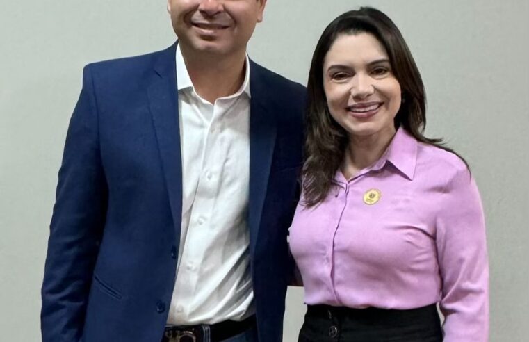 Prefeita Karla Galende se reúne com deputado em Curitiba 🌟