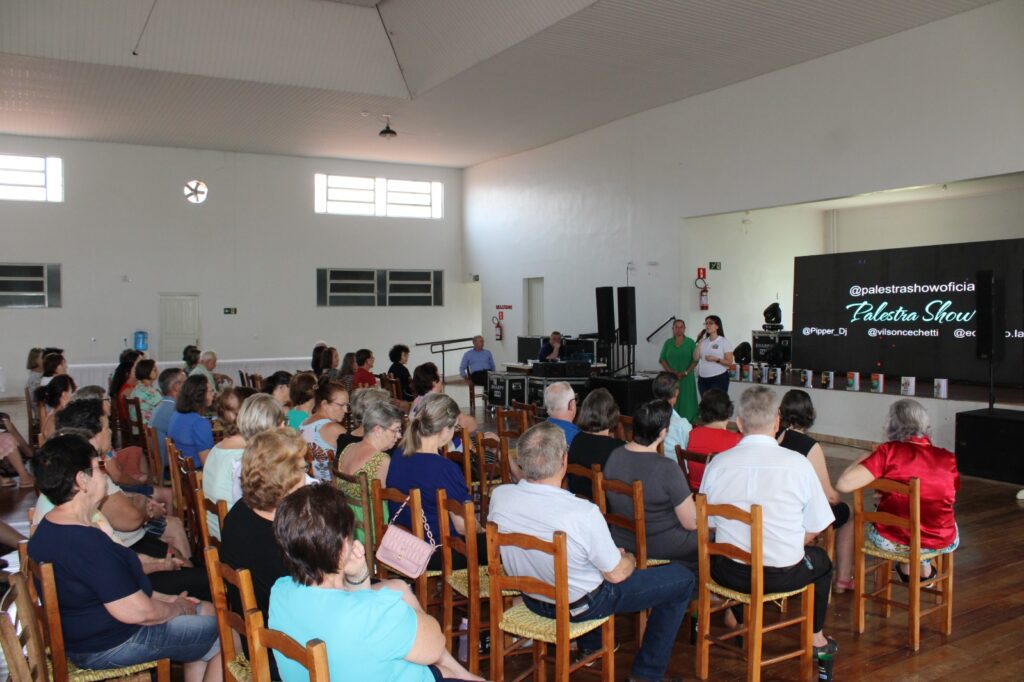 COMEMORAÇÃO AO DIA DA PESSOA IDOSA FOI UM SUCESSO EM ENTRE RIOS DO OESTE

O Dia da Pessoa Idosa foi comemorado no dia de ontem (15), a partir das 13h3