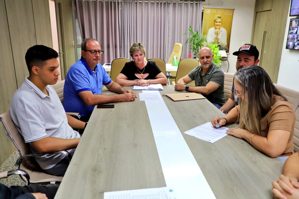 #AVANÇO  Assinada Ordem de Serviços para reforma de barracão na Área Industrial Santa Inês que abrigará indústria de móveis de aço

Na quarta-feira (2