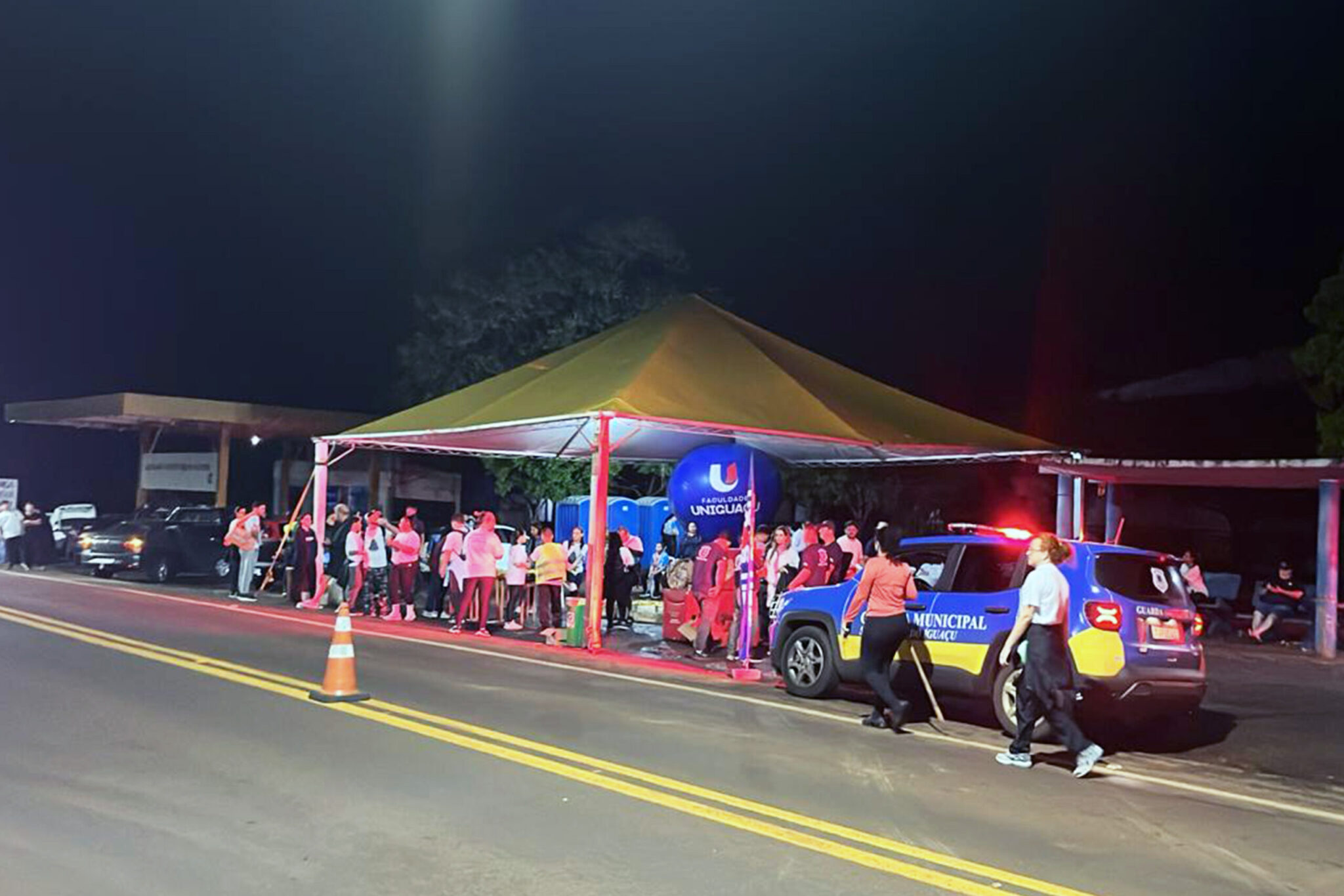 Pontos de apoio ajudam romeiros a caminho de Nossa Senhora Aparecida