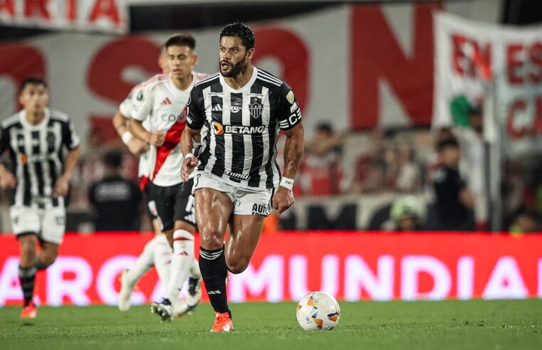 Atlético-MG garante final da Libertadores após empate com River