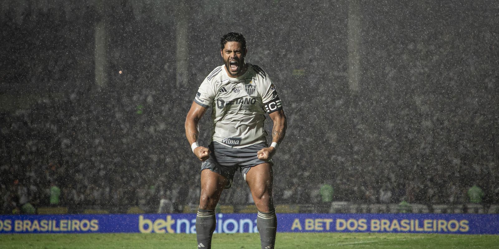 Hulk brilha e garante Atlético-MG na final da Copa do Brasil