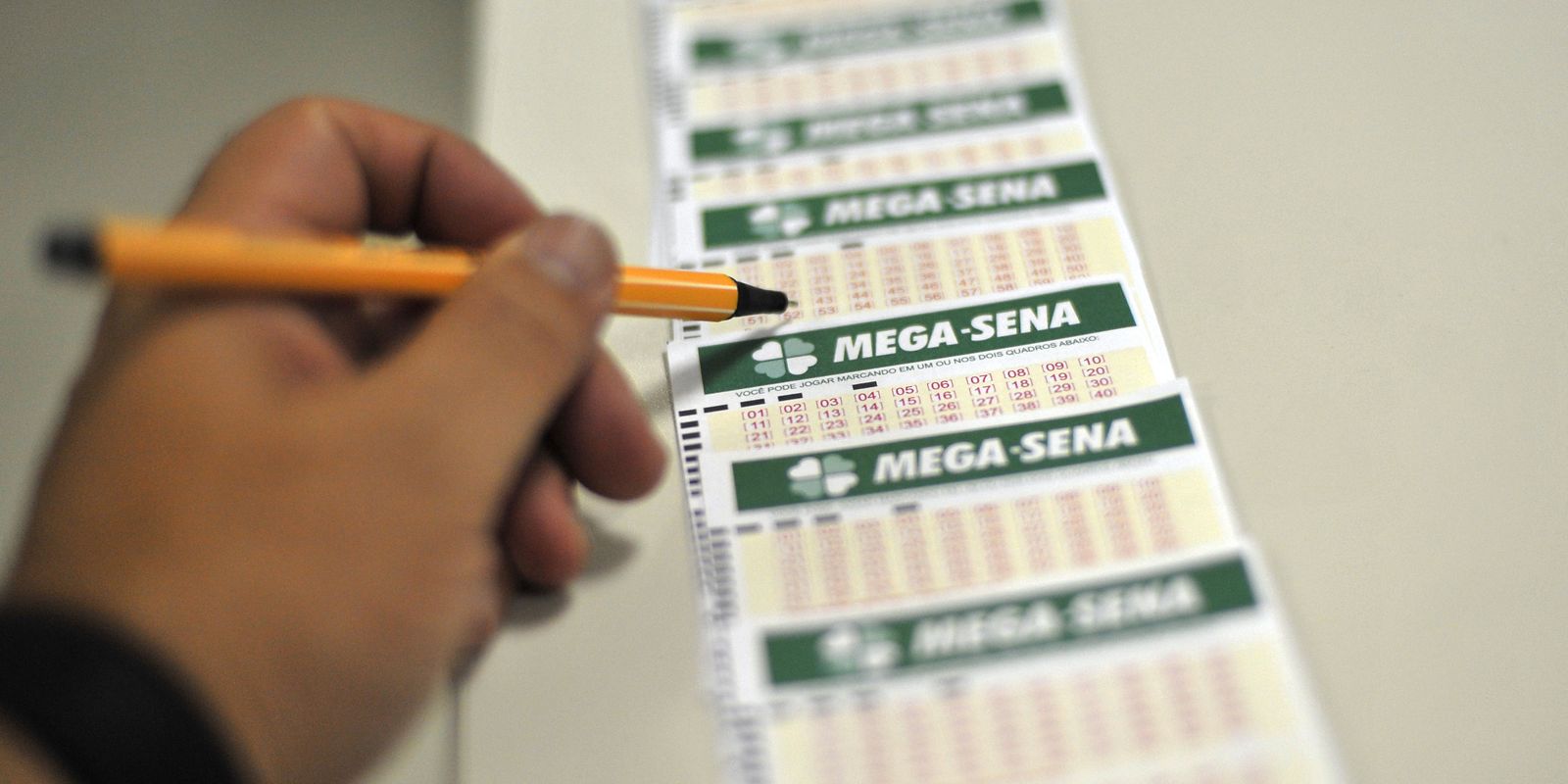 Mega-Sena acumulada em R$ 85 milhões: aposte até as 19h! 💰