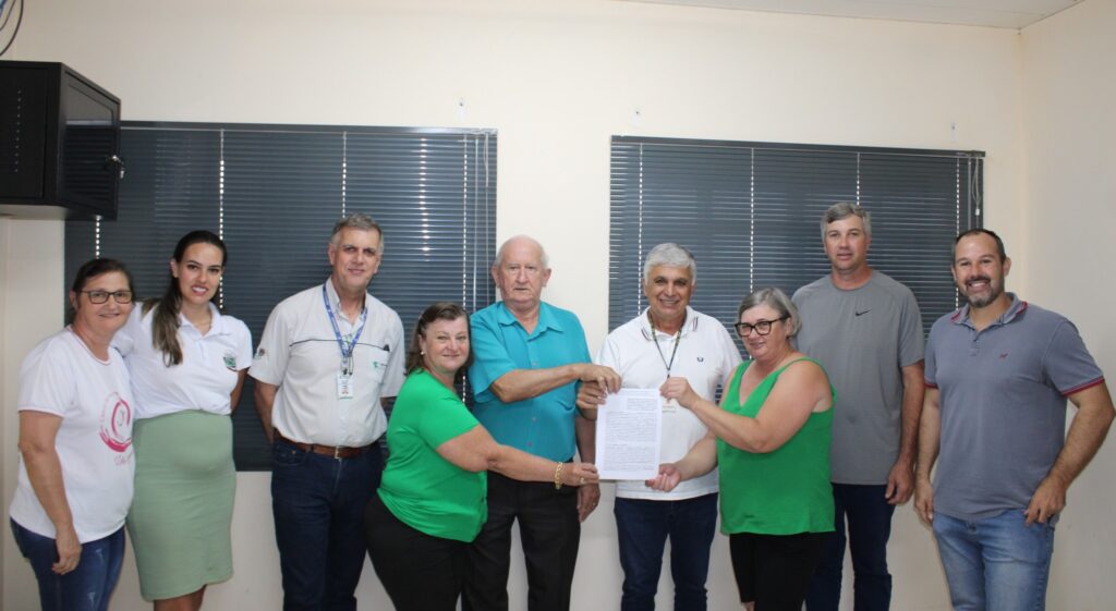 PRODUTORES ORGÂNICOS DE ENTRE RIOS DO OESTE SÃO BENEFICIADOS COM APROXIMADAMENTE R$ 200 MIL DA SEAB

A Associação de Produtores Orgânicos de Entre Rio