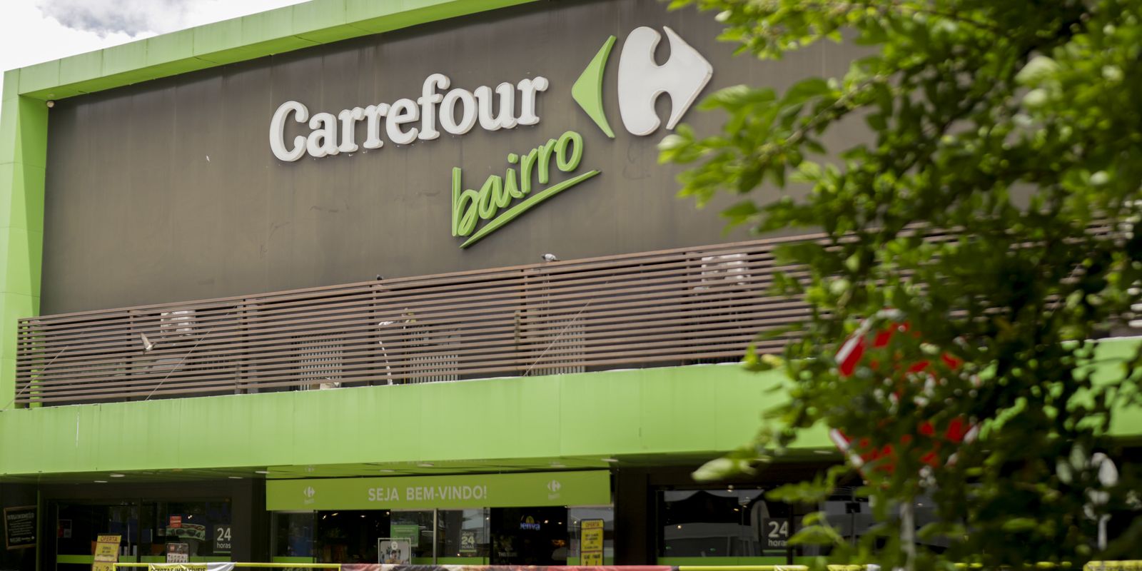 Carrefour pede desculpas após crise com carne brasileira: entenda