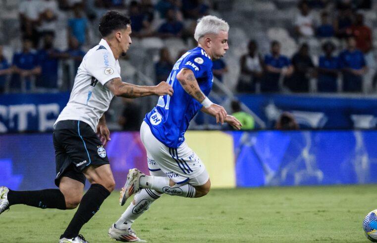 Cruzeiro e Grêmio empatam e luta contra rebaixamento segue