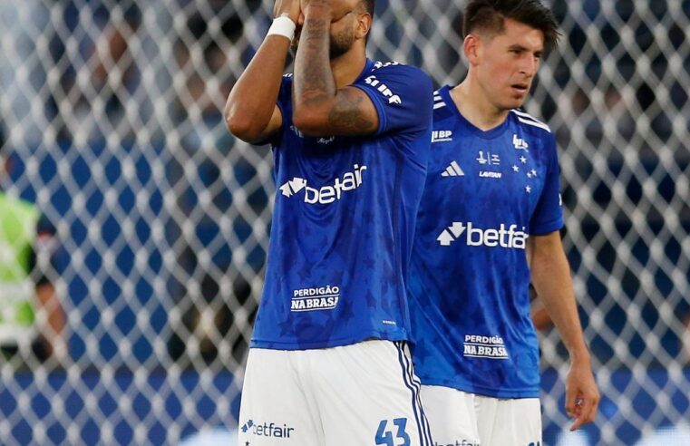 Cruzeiro perde para Racing e adia sonho da Sul-Americana