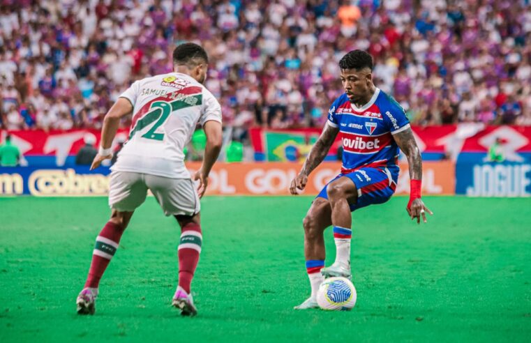 Fluminense x Fortaleza hoje às 21h30 no Maracanã