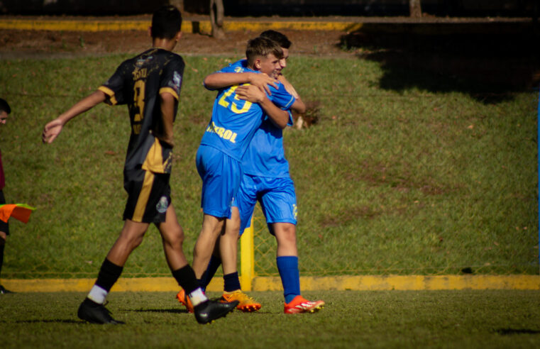 Santa Helena na final da Copa Amop Sub-16 após goleada