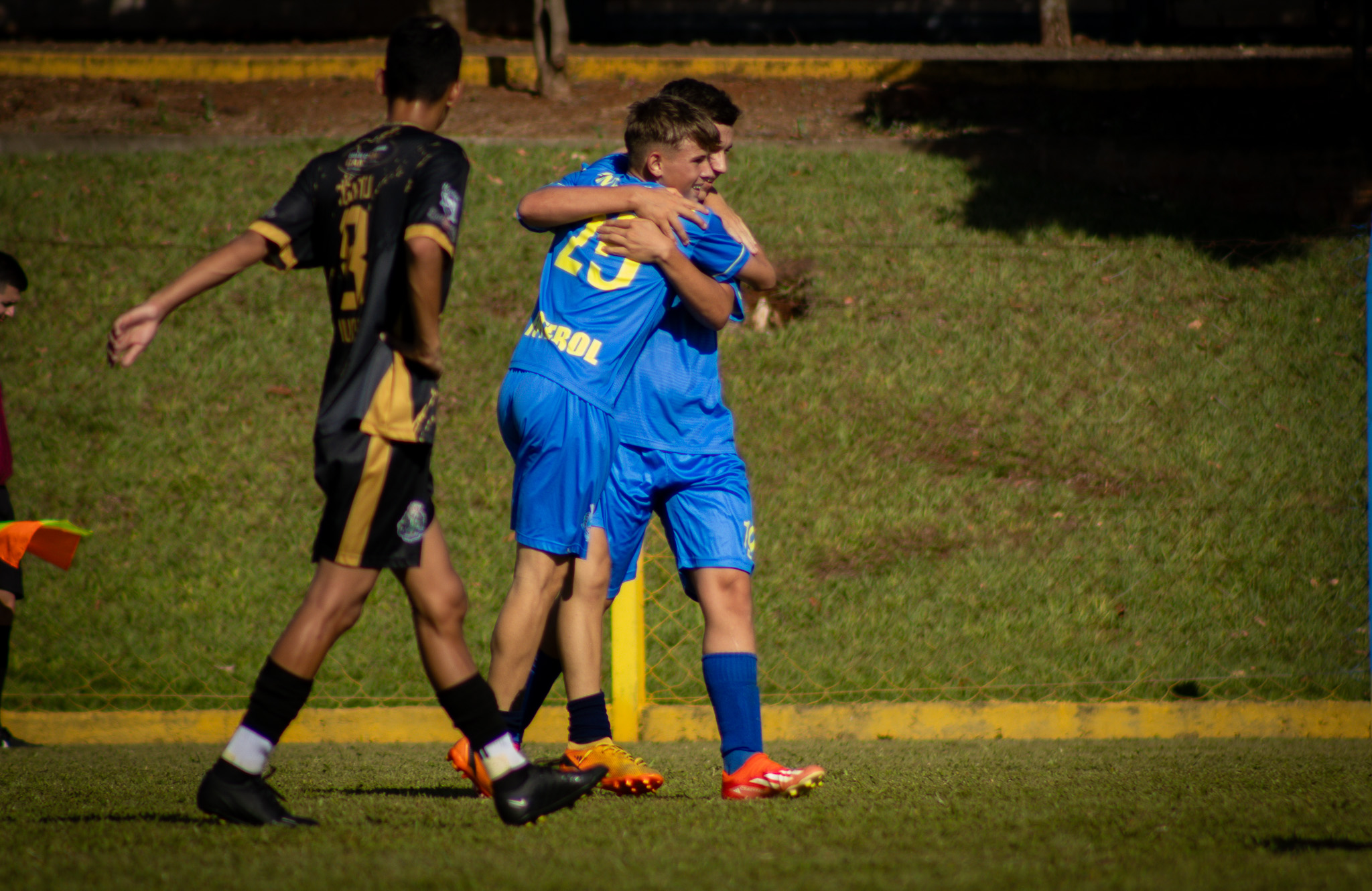 Santa Helena na final da Copa Amop Sub-16 após goleada