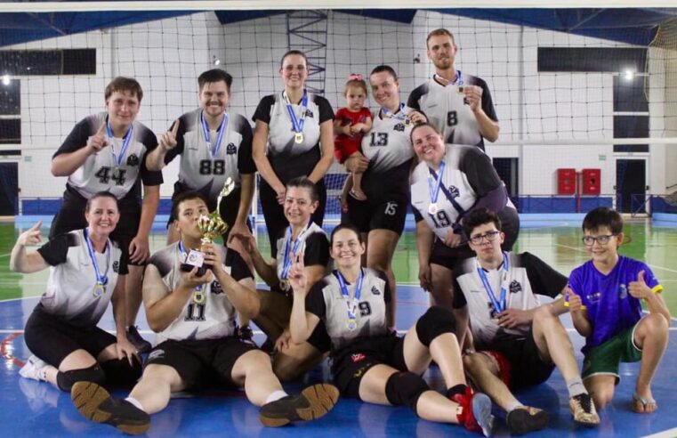 Campeonato de Voleibol Misto em São Clemente: Voleibol Xpress é Campeão 🏐