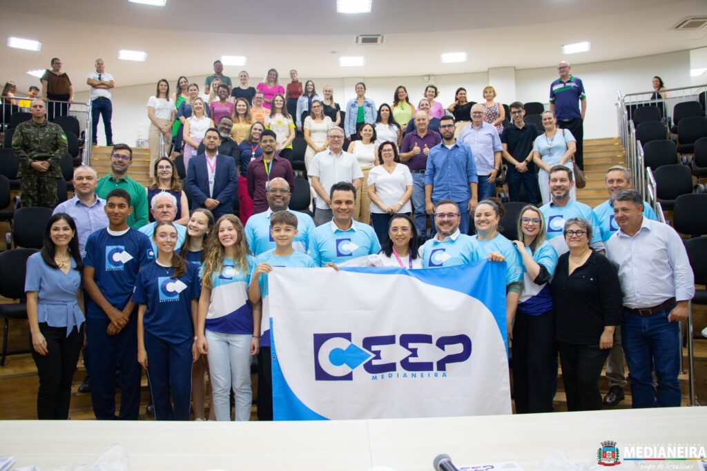 CEEP Medianeira abre inscrições para três cursos técnicos

 A manhã desta terça-feira (17) marcou o início de um novo capítulo para o ensino técnico
