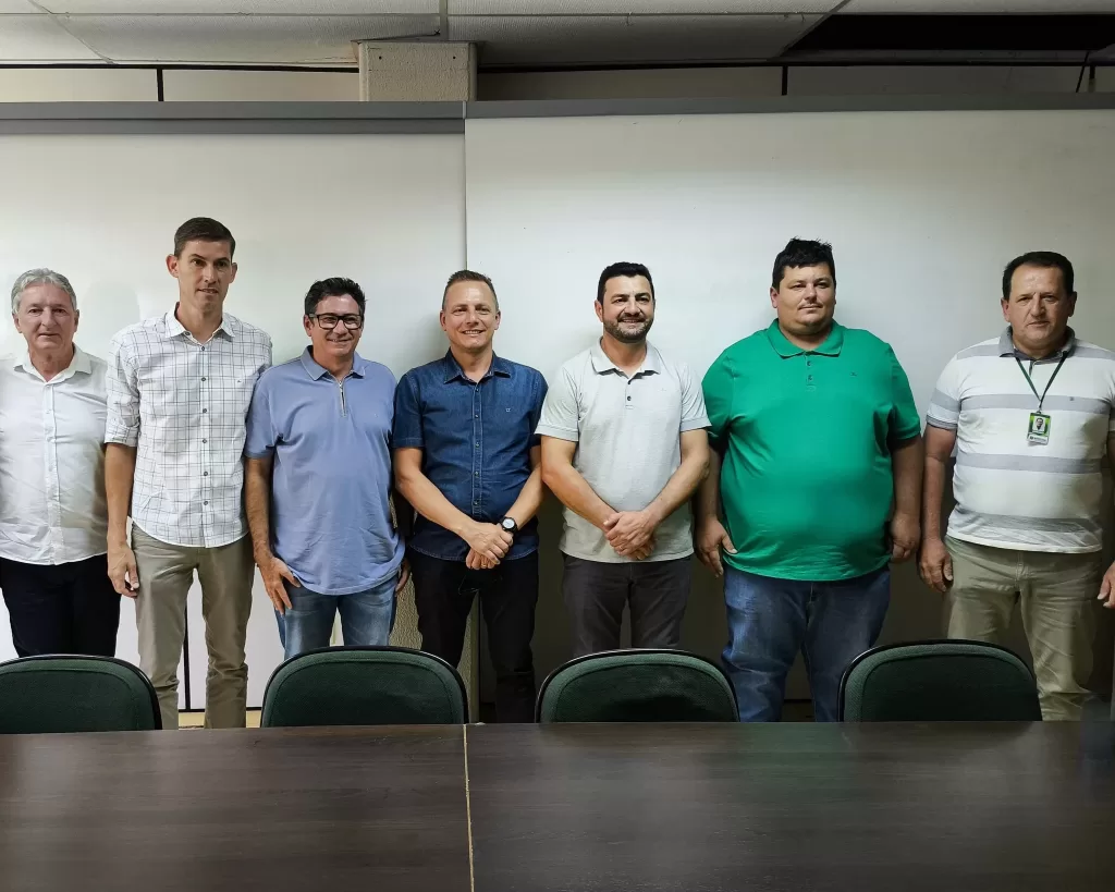 Secretários de Agricultura, Infraestrutura, Planejamento e Desenvolvimento Econômico são apresentados

Nesta quarta-feira, dia 8, o prefeito Adriano B