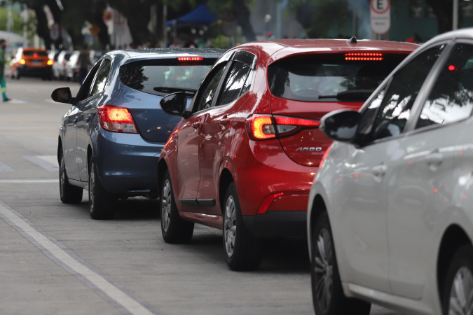 Desconto de 6% no IPVA 2025 é prorrogado no Paraná 🚗