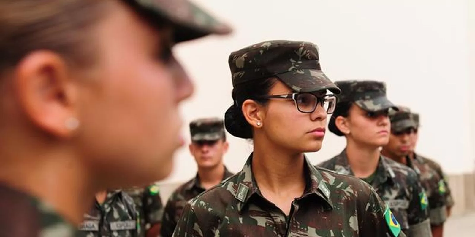 Alistamento militar feminino 2025: Inscreva-se até junho! 💥