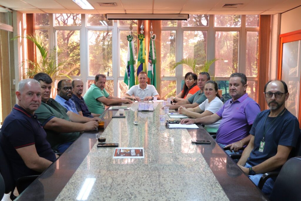 2ª edição do Leitão à Primavera acontece em 9 de março

O presidente da Associação de Moradores do Jardim Primavera, Roque Dilkin, e o conselheiro fis