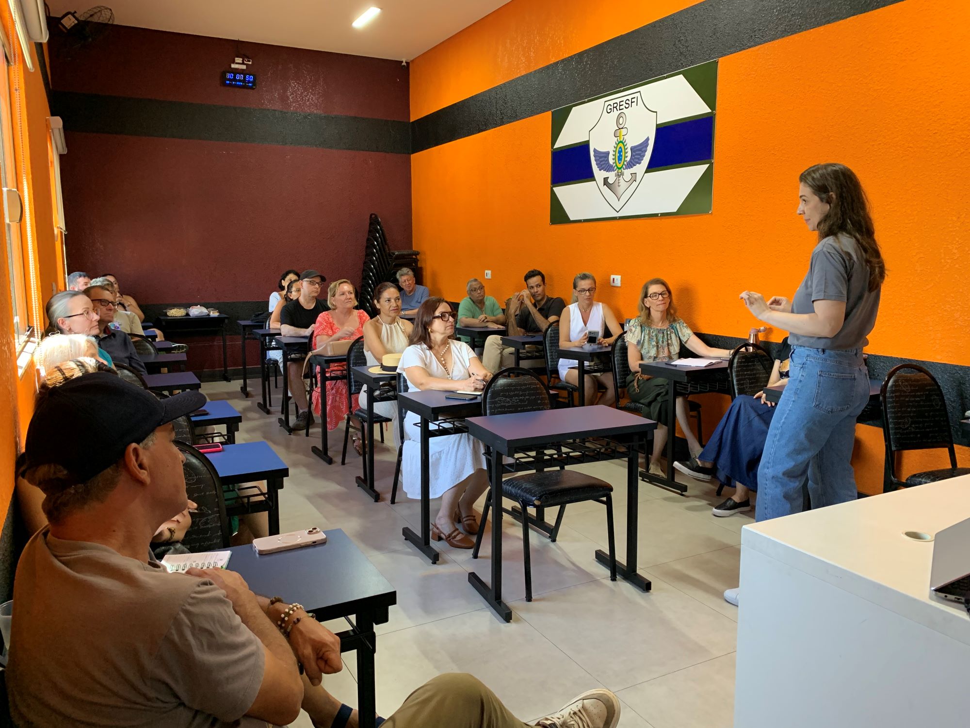 Os voluntarios que participarao da acao aos sabados passaram por um treinamento. Foto Manu Somavila