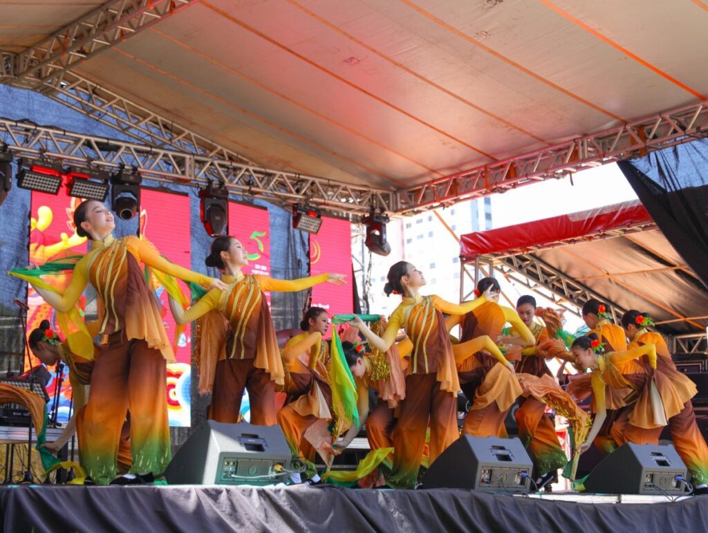 Foz do Iguaçu celebra Ano Novo Chinês com show cultural